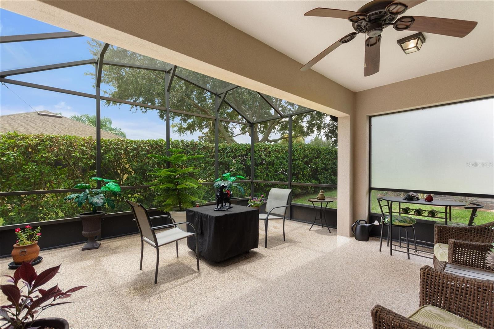 549 VISTA SOL DR