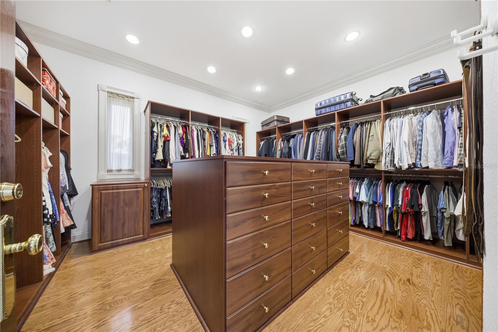 CHEVAL POLO & GOLF CLUB PH 01 AVE - Residential
