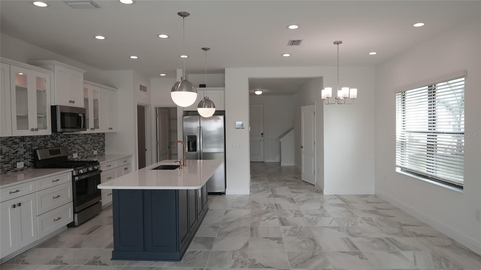 GRAND PARK - Residential Lease