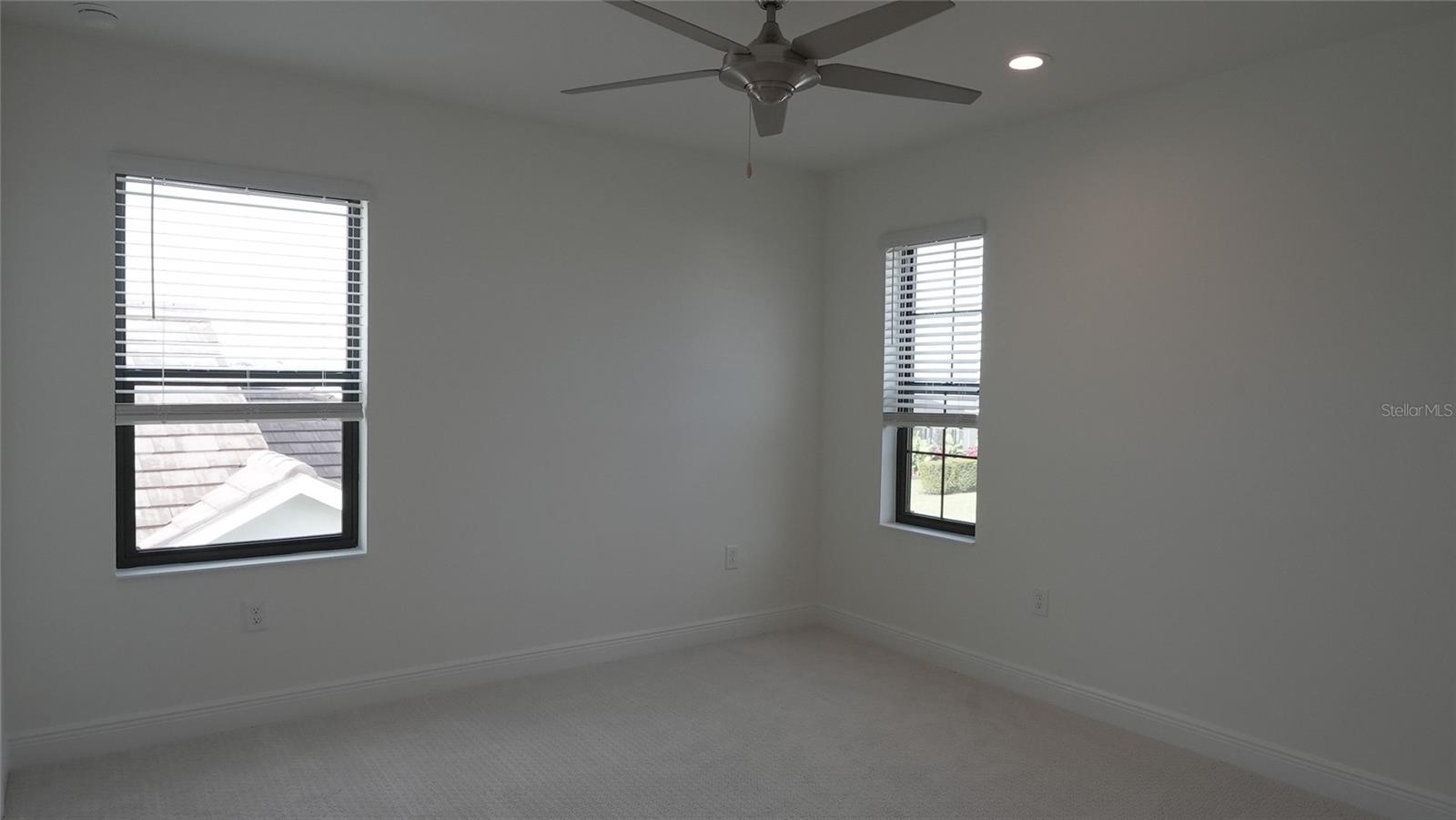 GRAND PARK - Residential Lease