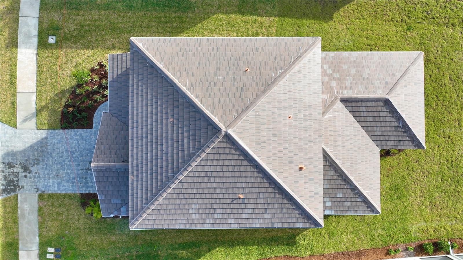 GRAND PARK - Residential Lease