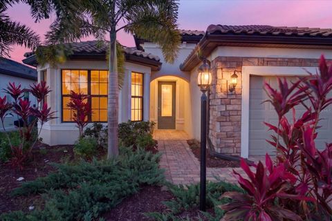 Photo of 18025 Harwich Place, Bradenton, FL 34202 (MLS # A4692038)
