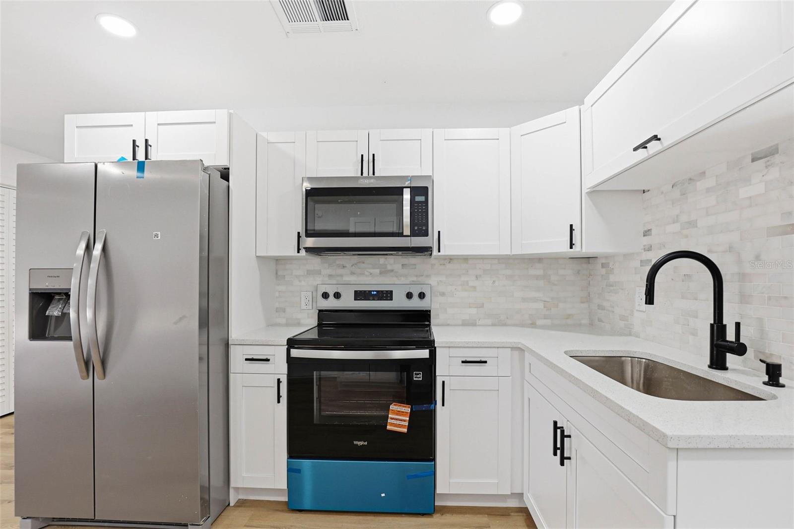 GANDY GARDENS 10 - Residential