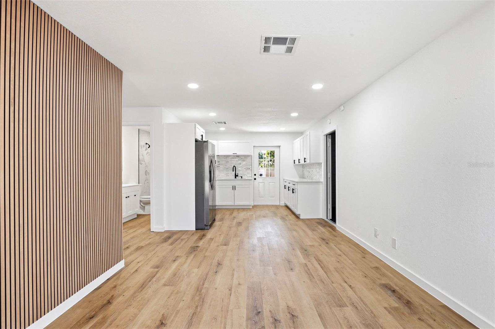 GANDY GARDENS 10 - Residential