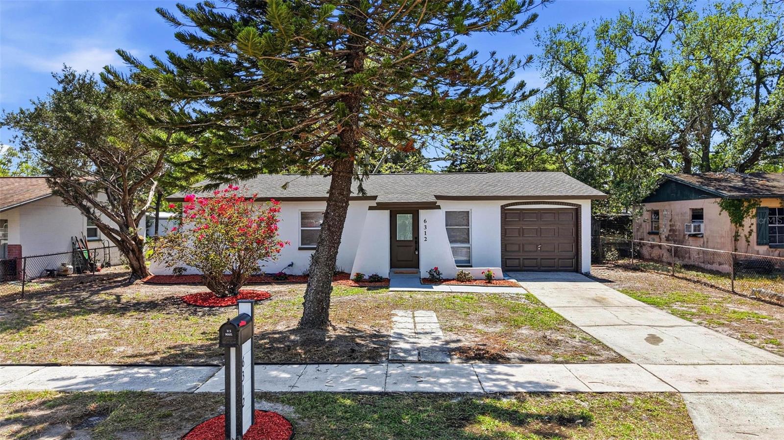 GANDY GARDENS 10 - Residential