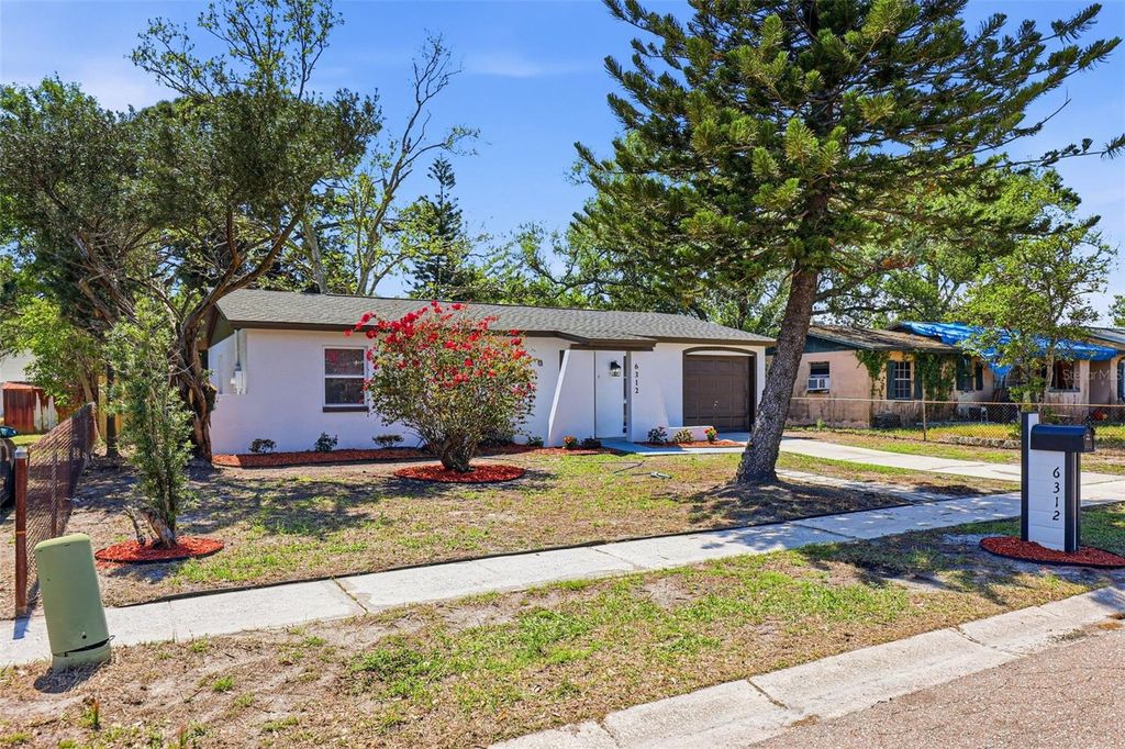 Photo of 6312 S Lansdale Circle, Tampa, FL 33616 (MLS # TB8490908)