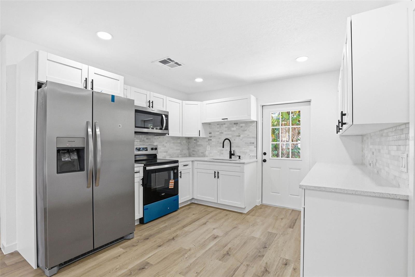 GANDY GARDENS 10 - Residential