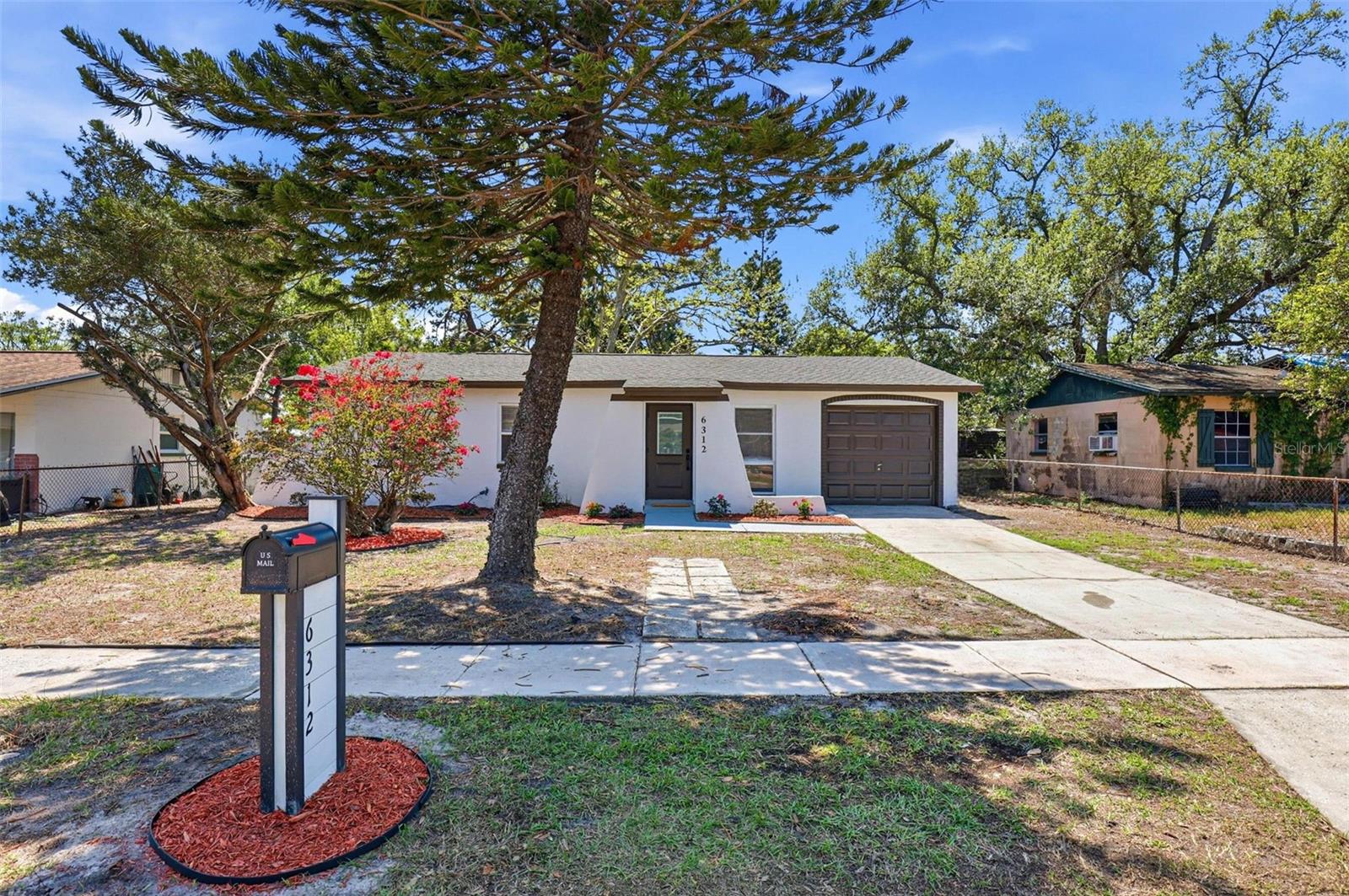 GANDY GARDENS 10 - Residential