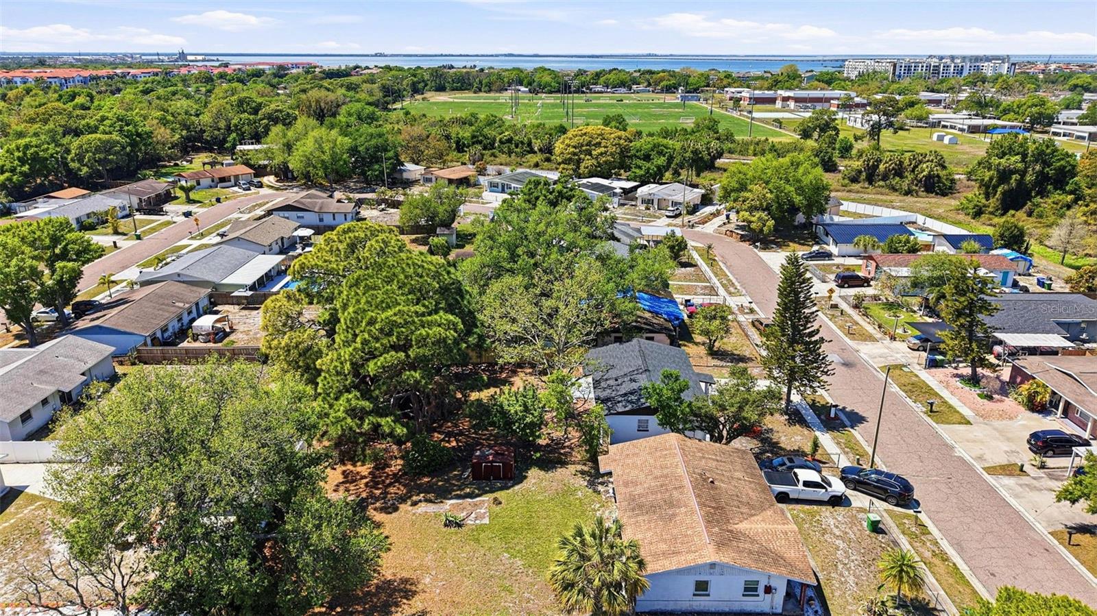 GANDY GARDENS 10 - Residential