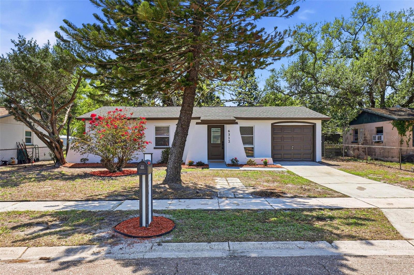 GANDY GARDENS 10 - Residential