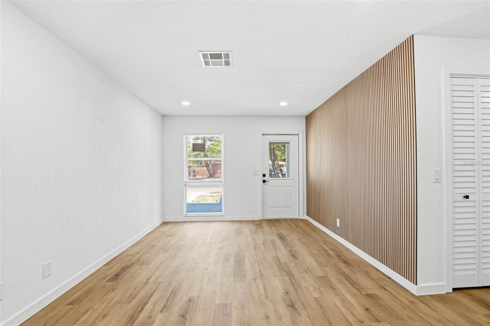 GANDY GARDENS 10 - Residential