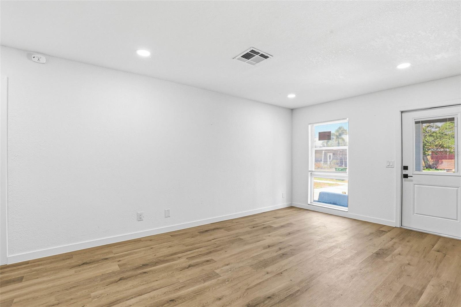 GANDY GARDENS 10 - Residential