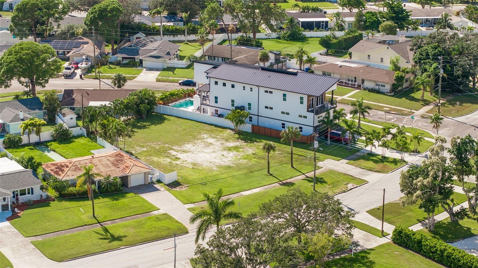 SHORE ACRES BAYOU GRANDE SEC - Land