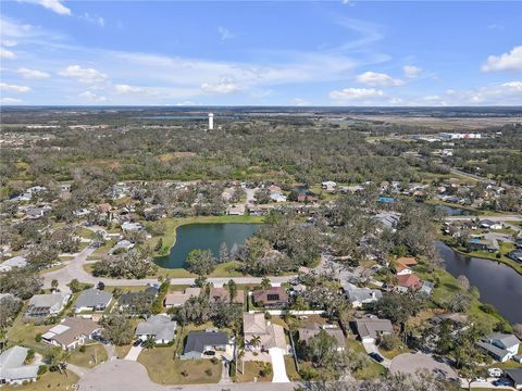 A home in PALMETTO