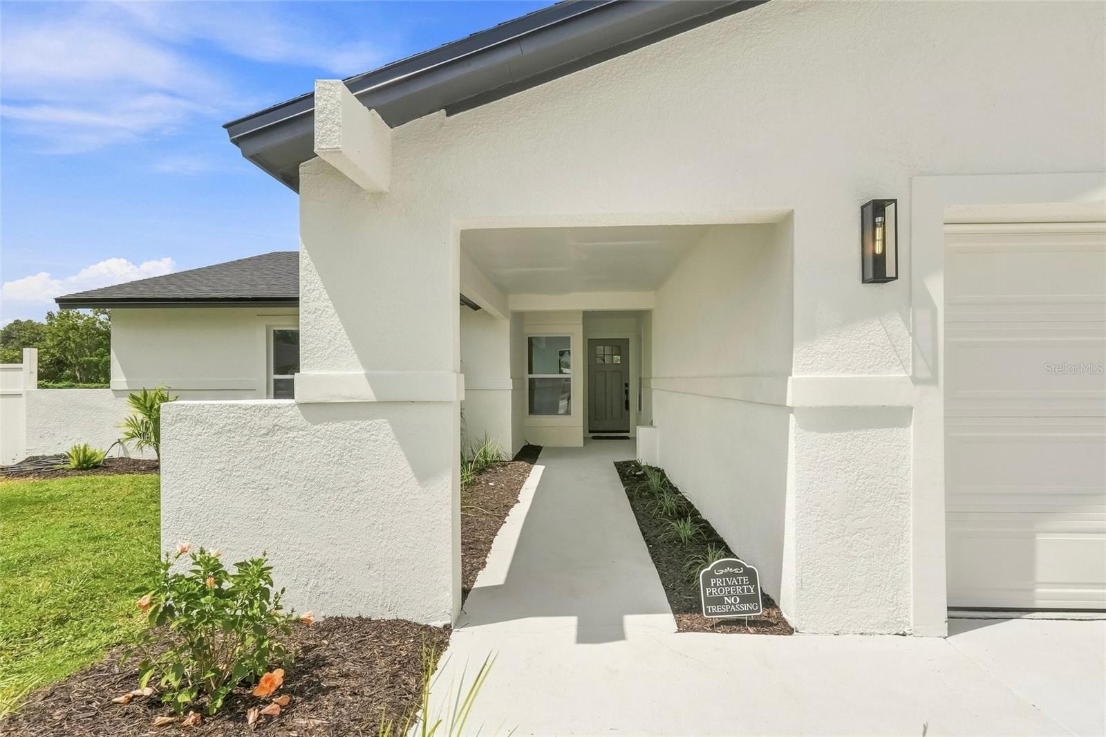 607 WILLOW COURT