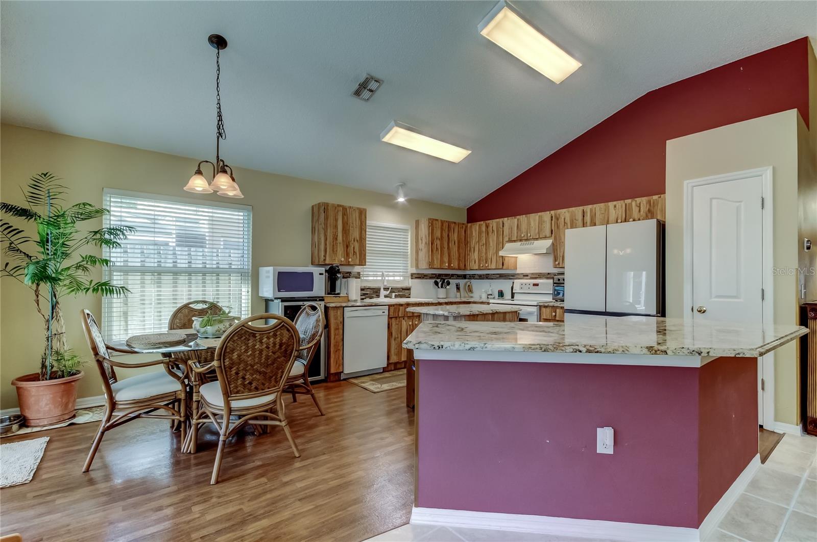 WEST BAY PH III - Residential