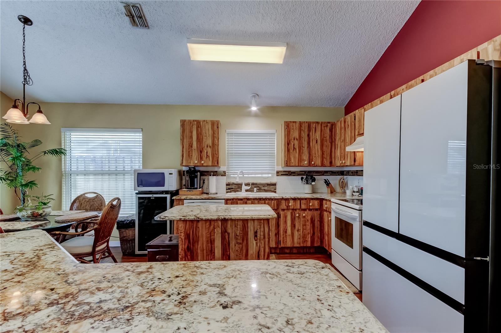 WEST BAY PH III - Residential