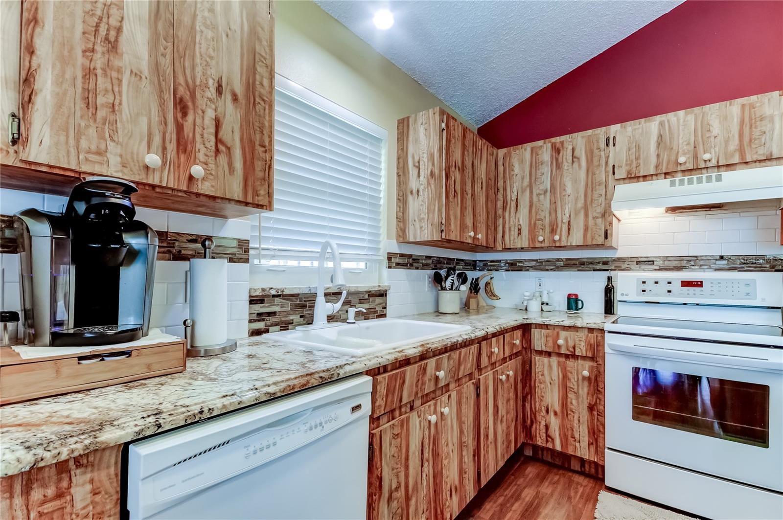 WEST BAY PH III - Residential