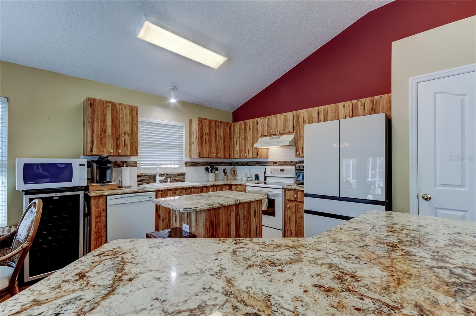 WEST BAY PH III - Residential