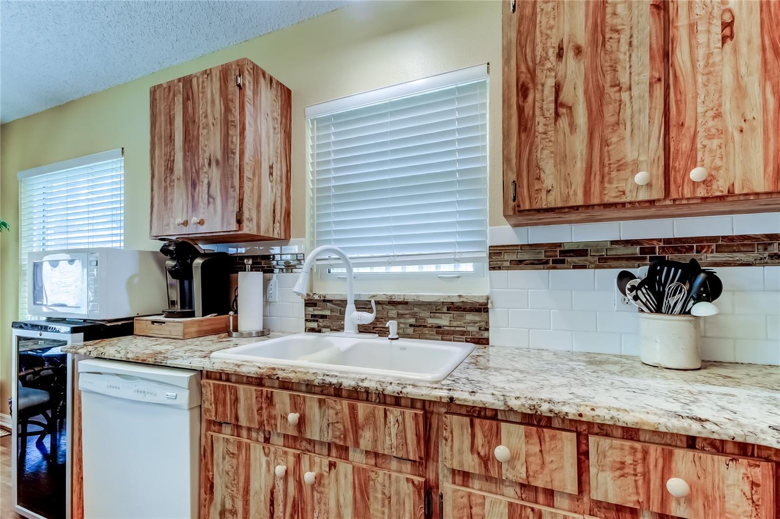 WEST BAY PH III - Residential