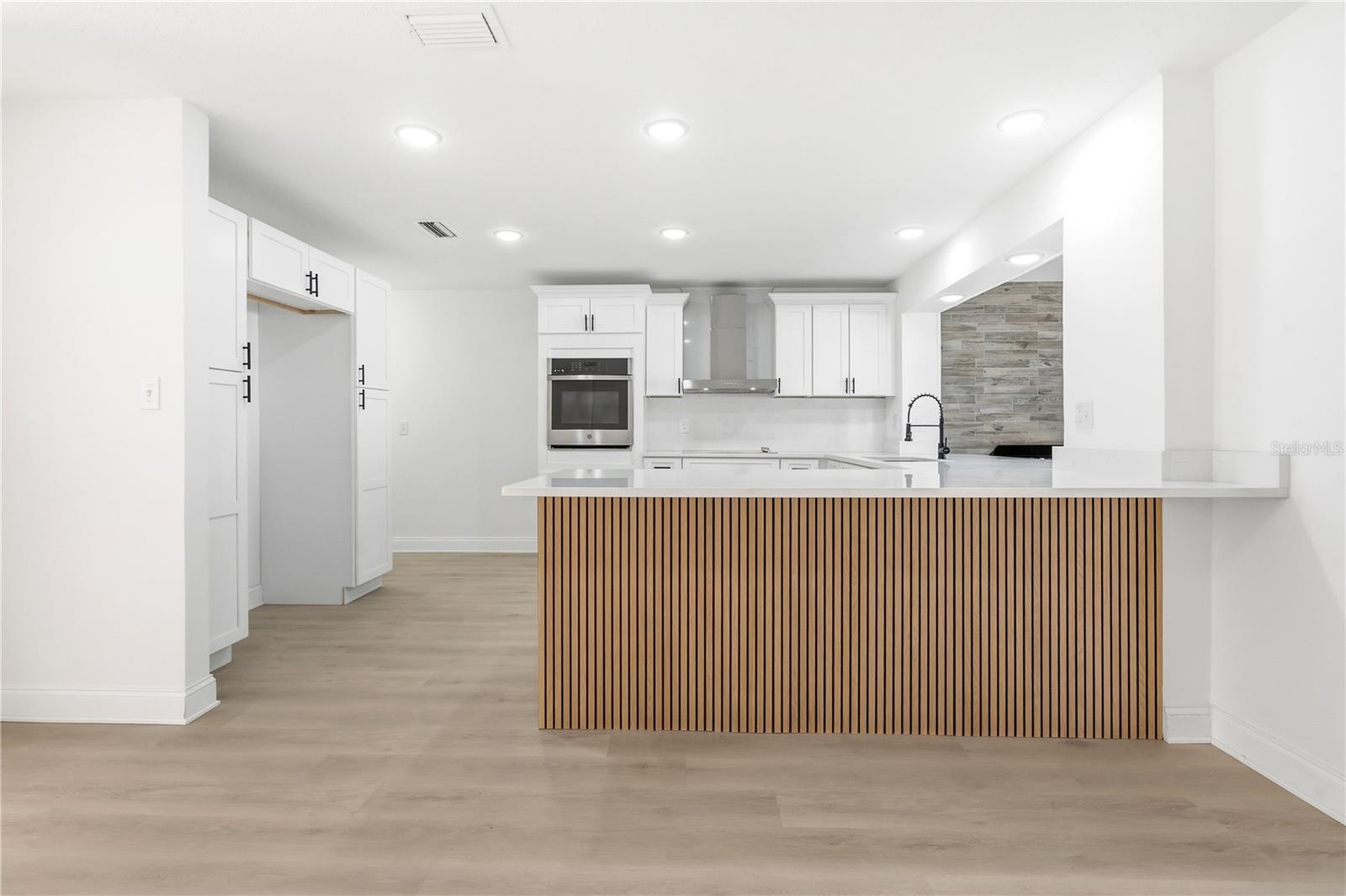 WINTER WOODS UNIT 04 - Residential