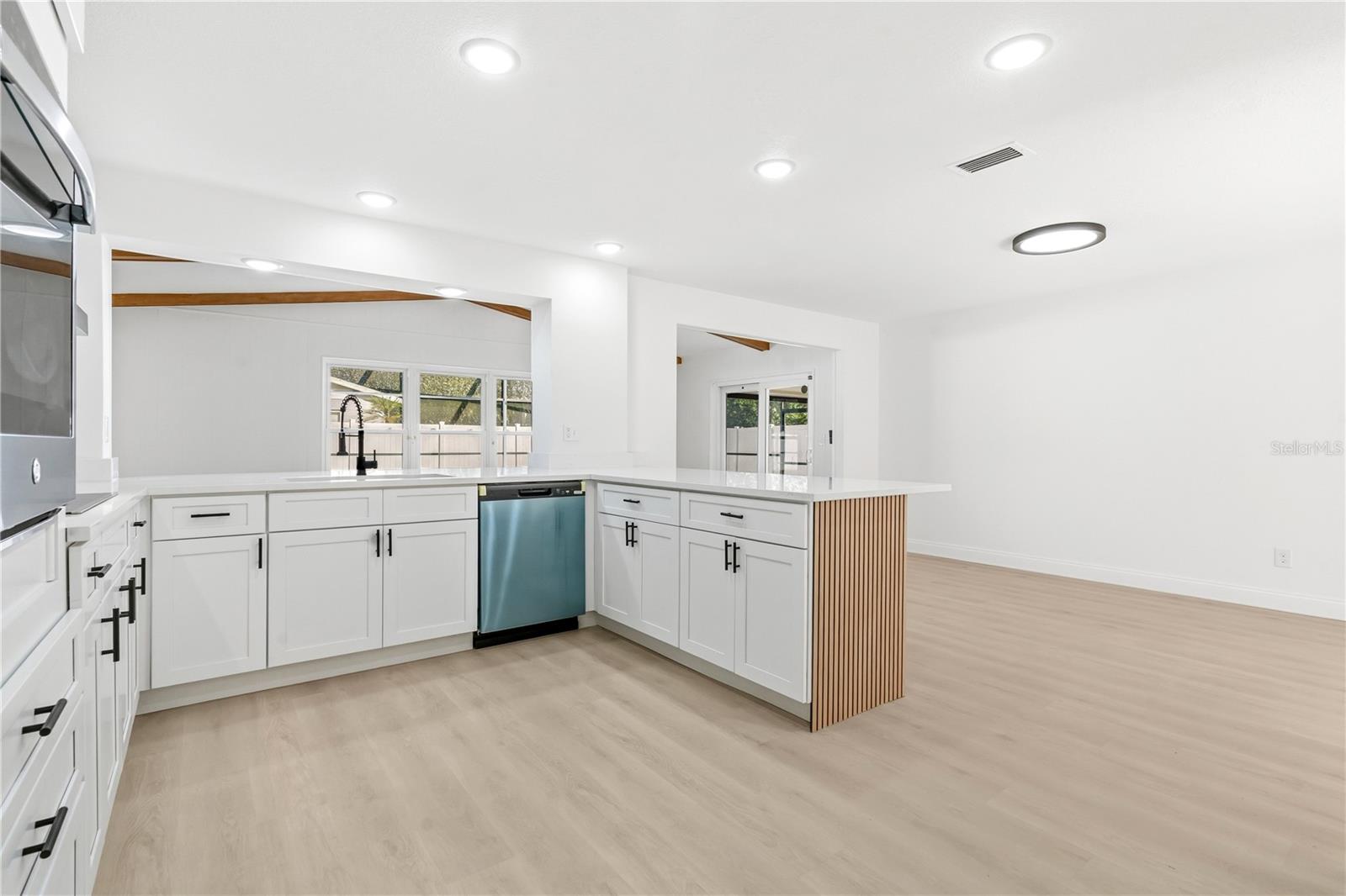 WINTER WOODS UNIT 04 - Residential