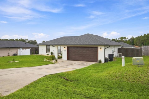 Tiny photo for 10143 SE 122nd Lane, Belleview, FL 34420 (MLS # OM730733)