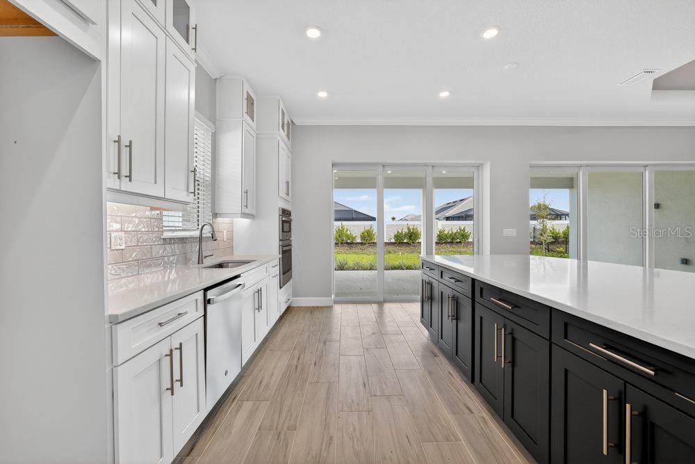 AZARIO ESPLANADE - Residential