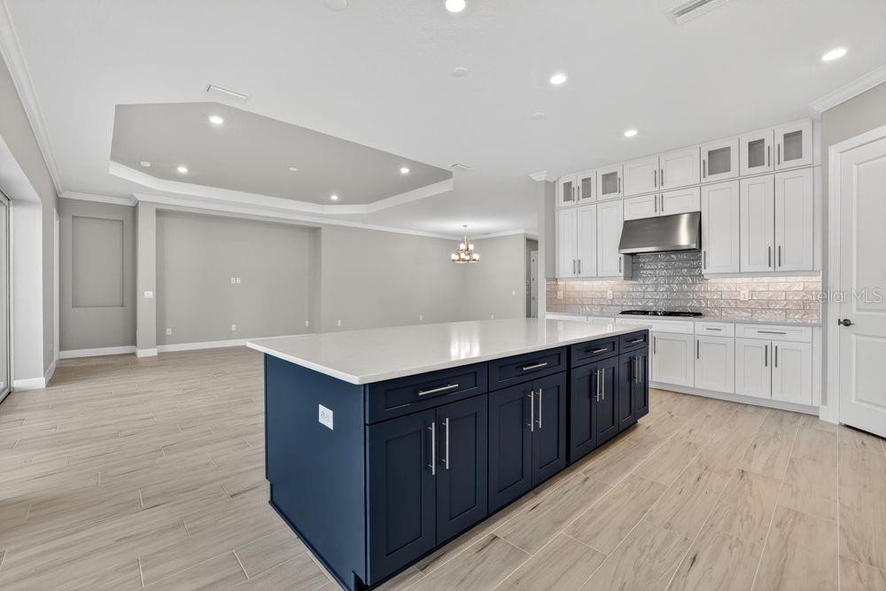 AZARIO ESPLANADE - Residential