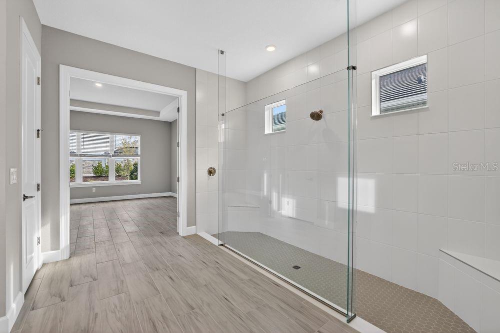 AZARIO ESPLANADE - Residential