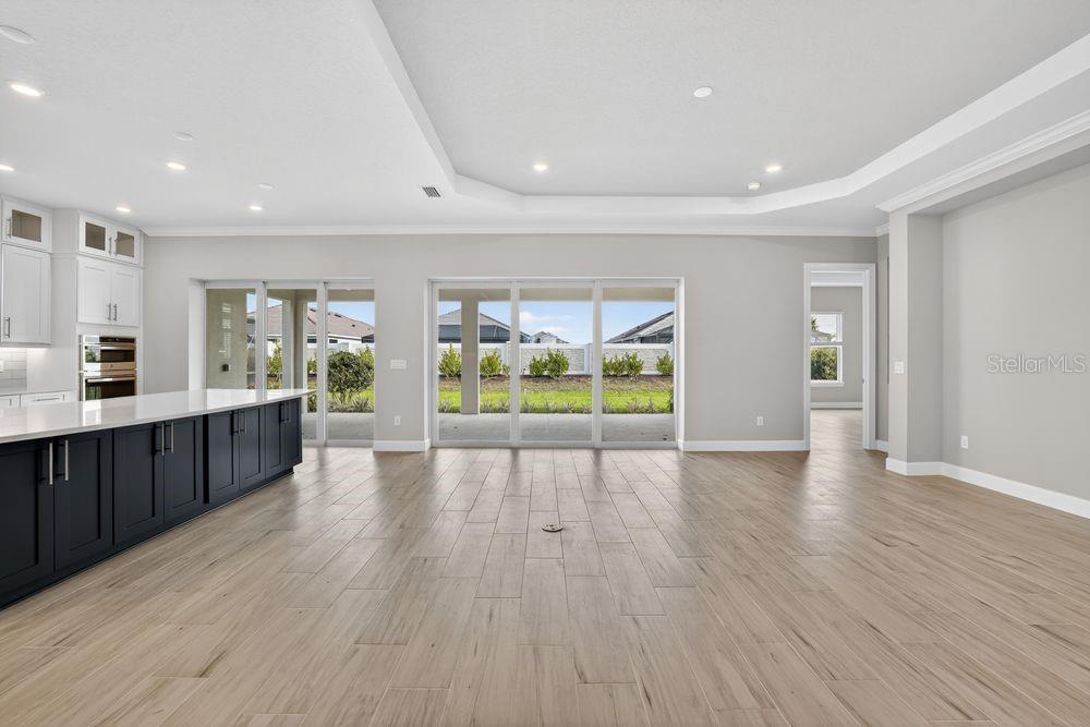 AZARIO ESPLANADE - Residential