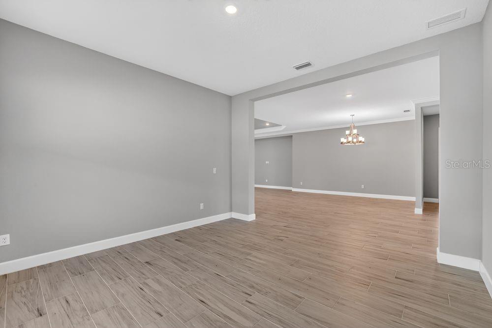 AZARIO ESPLANADE - Residential