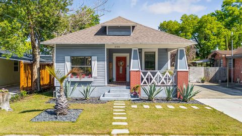 Photo of 200 E Fern Street, Tampa, FL 33604 (MLS # TB8490833)