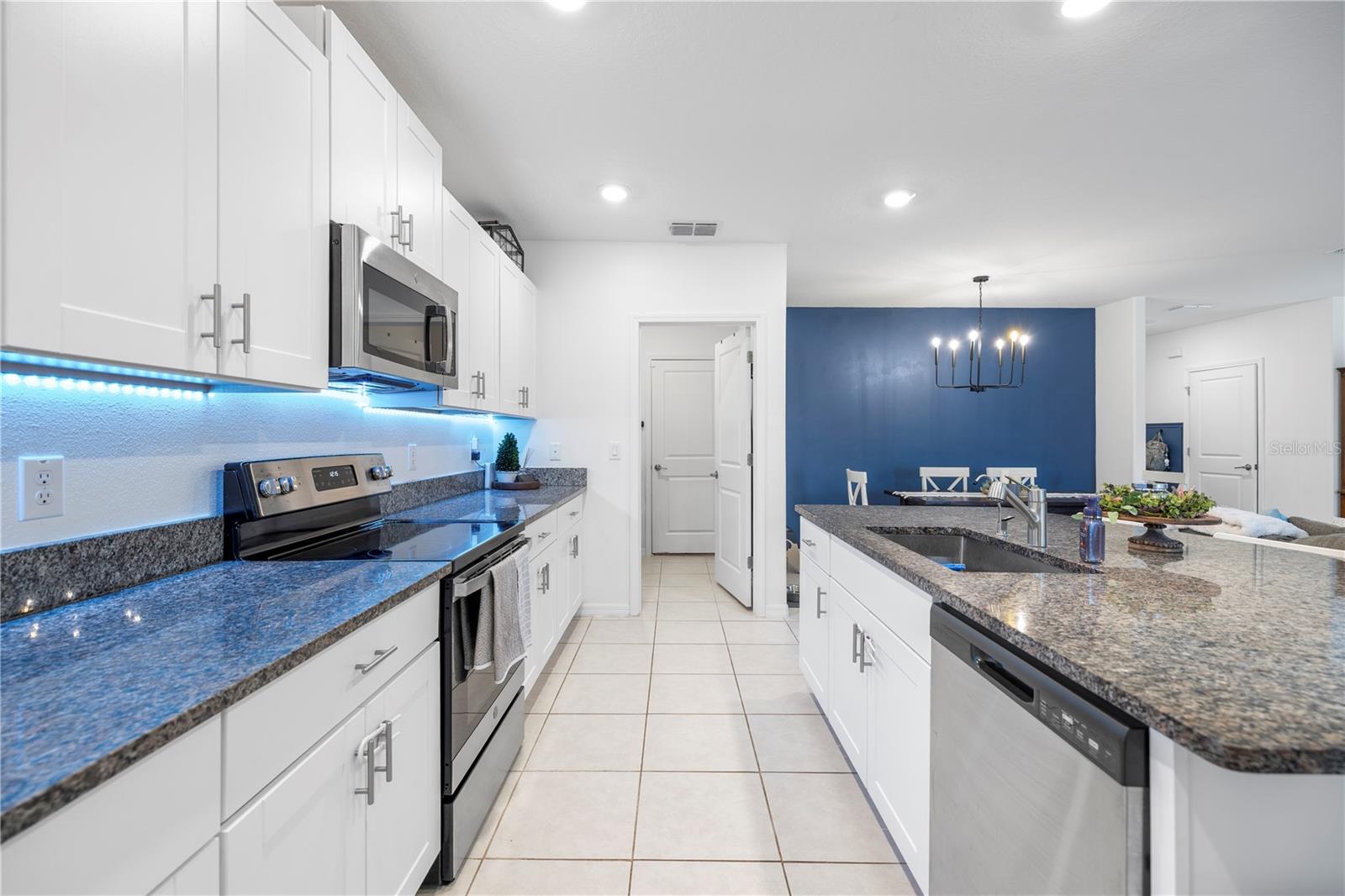 EPPERSON NORTH VILLAGE B - Residential