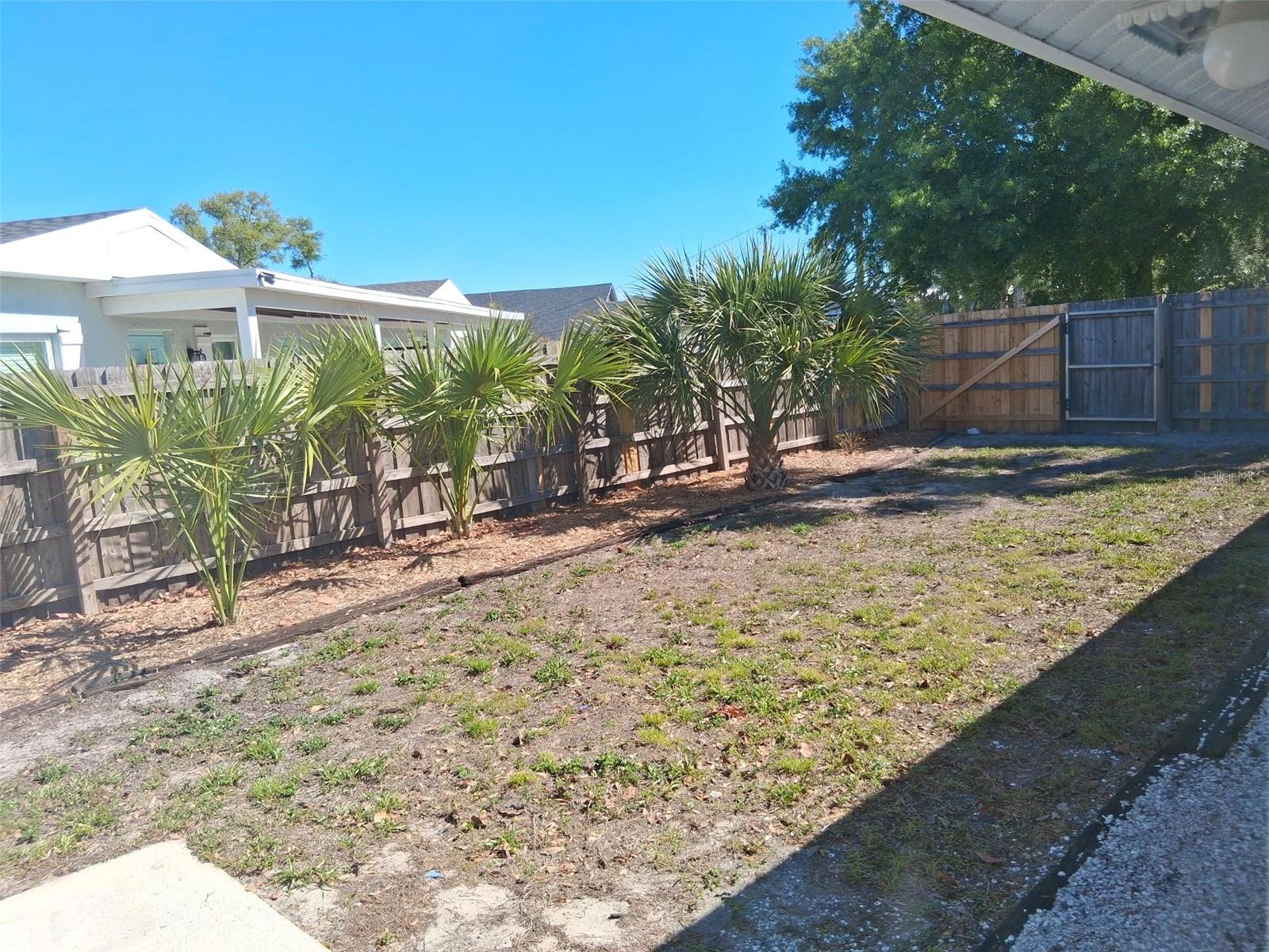 APOLLO BEACH UNIT 1 PT 2 - Commercial Sale