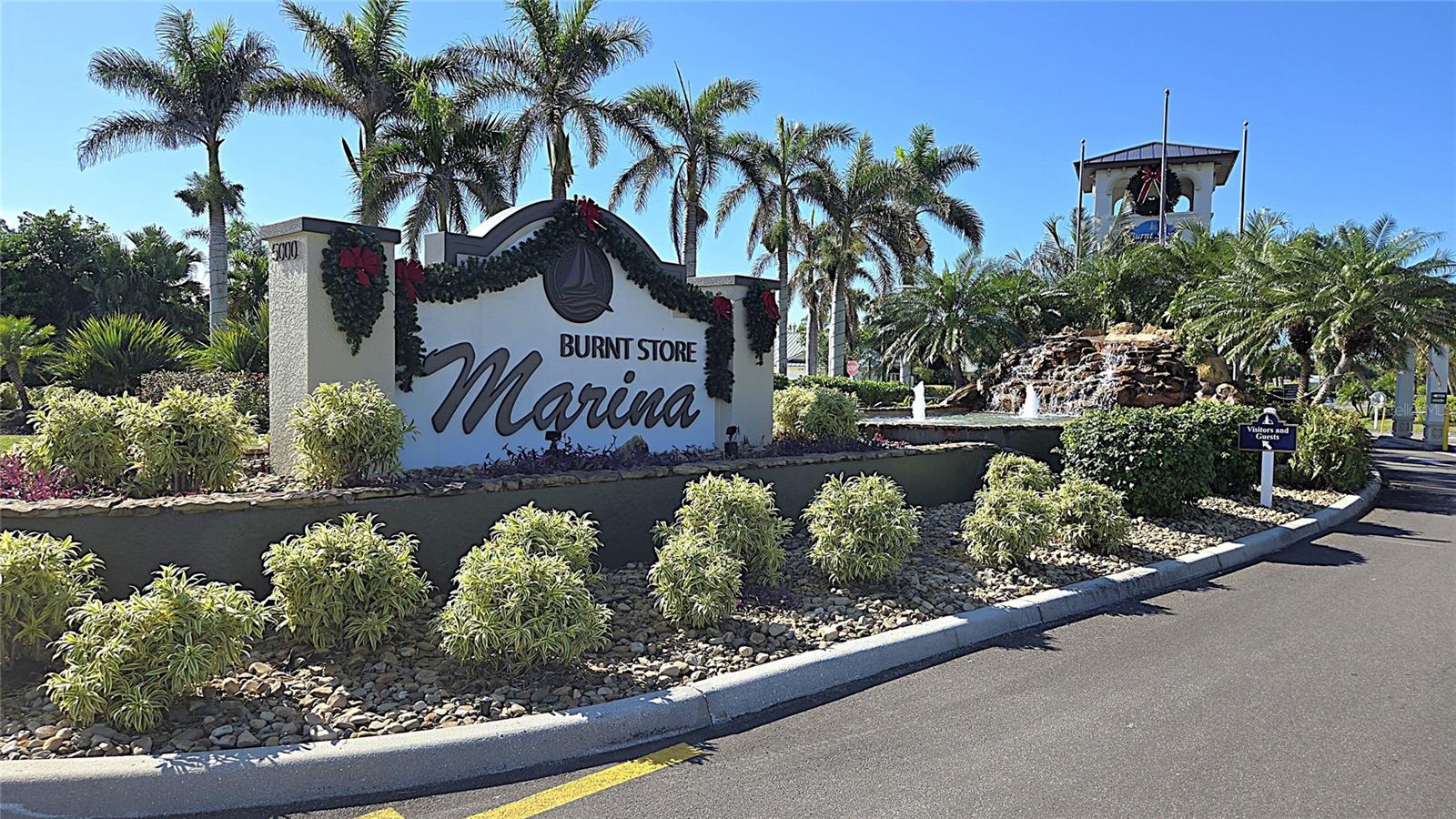 CAPSTAN CLUB CONDO - Residential