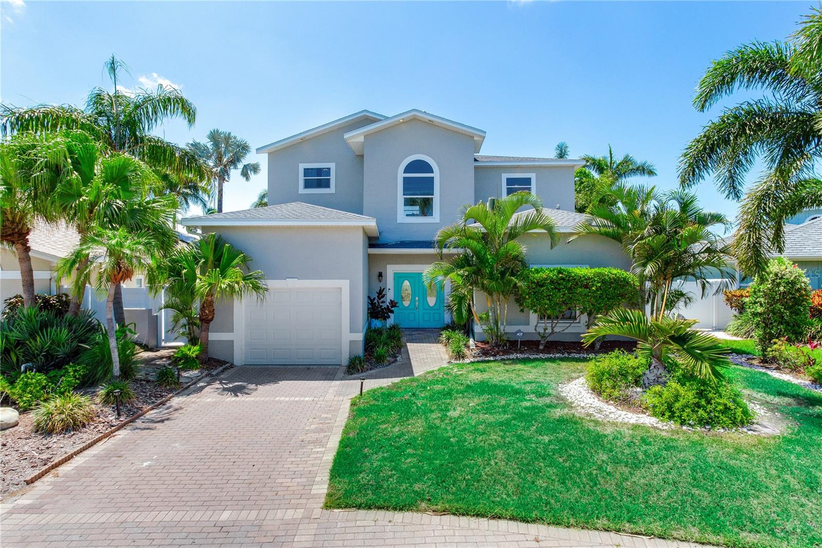 17081 DOLPHIN DRIVE