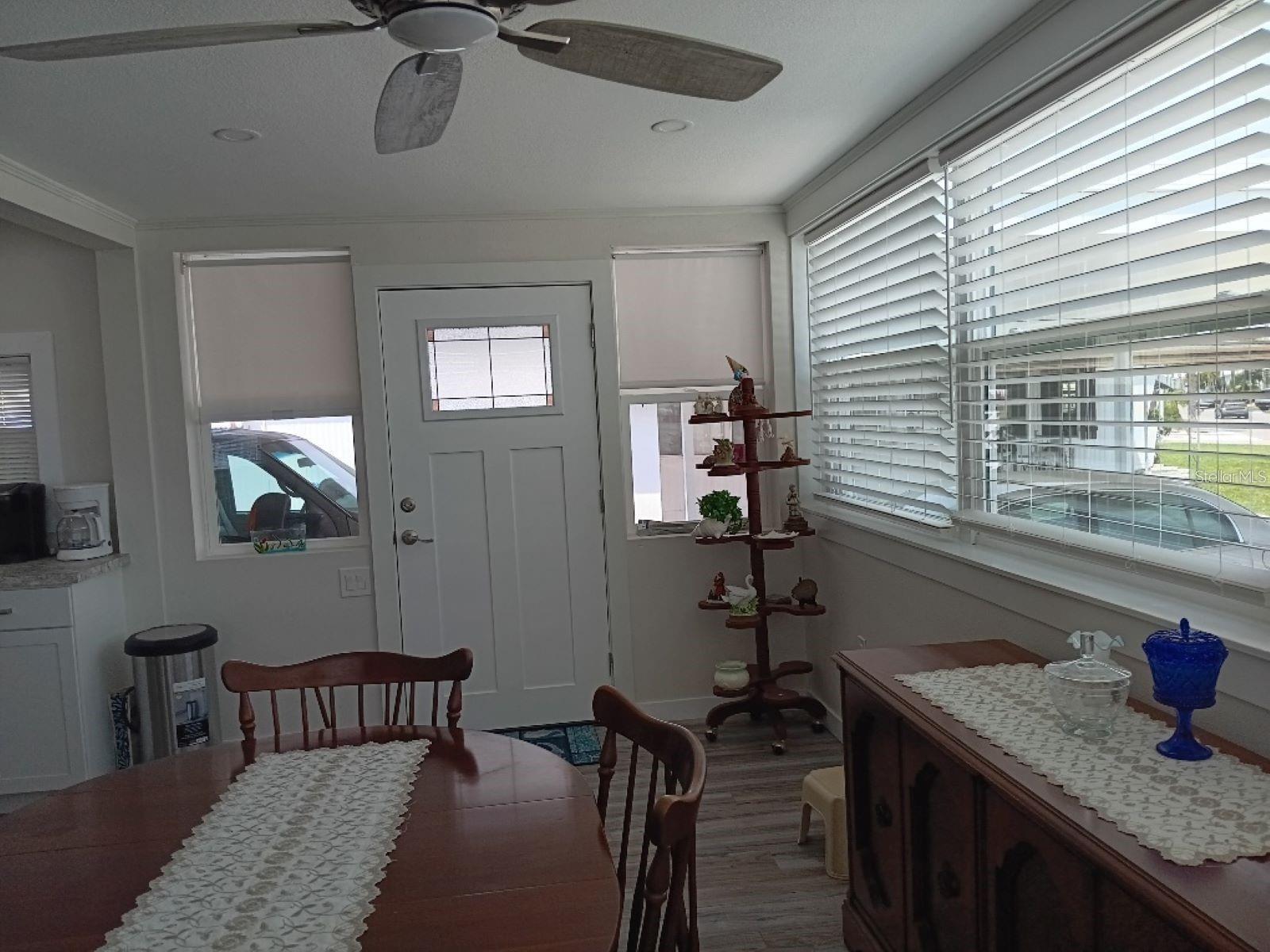 COUNTRY CLUB ESTATES - Residential