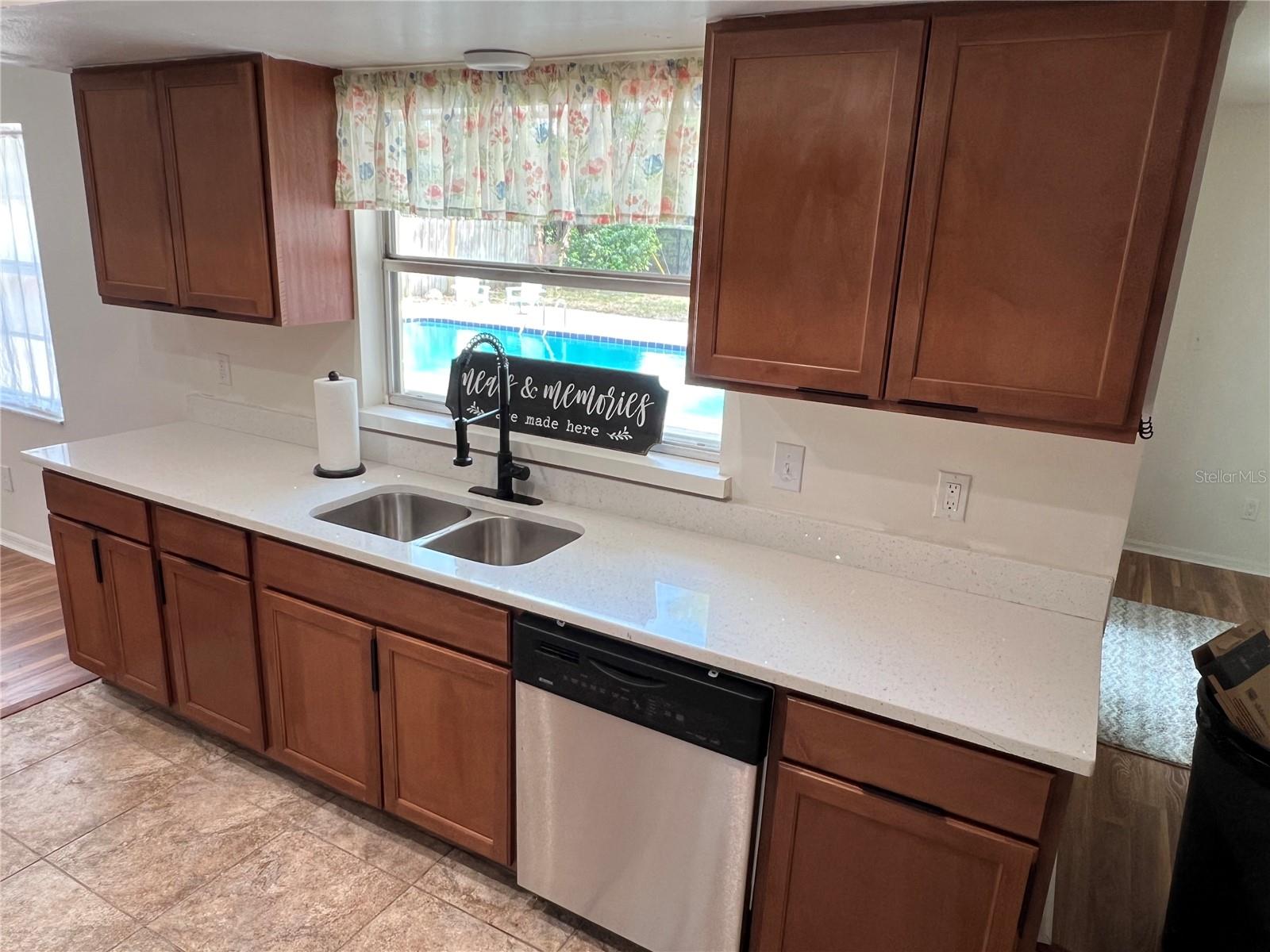 RIDGE MANOR FIRST ADD - Residential