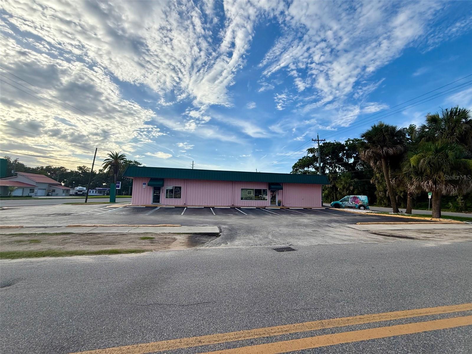ANDERSONS NEW SMYRNA - Commercial Sale