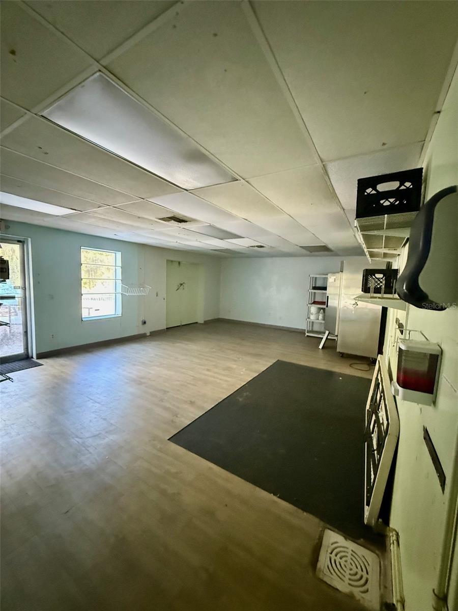 ANDERSONS NEW SMYRNA - Commercial Sale