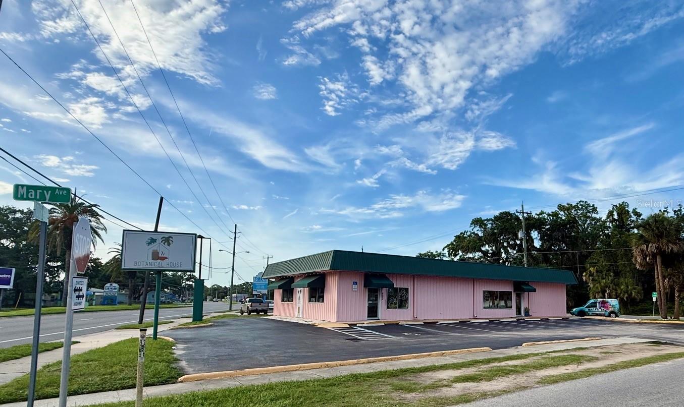 ANDERSONS NEW SMYRNA - Commercial Sale