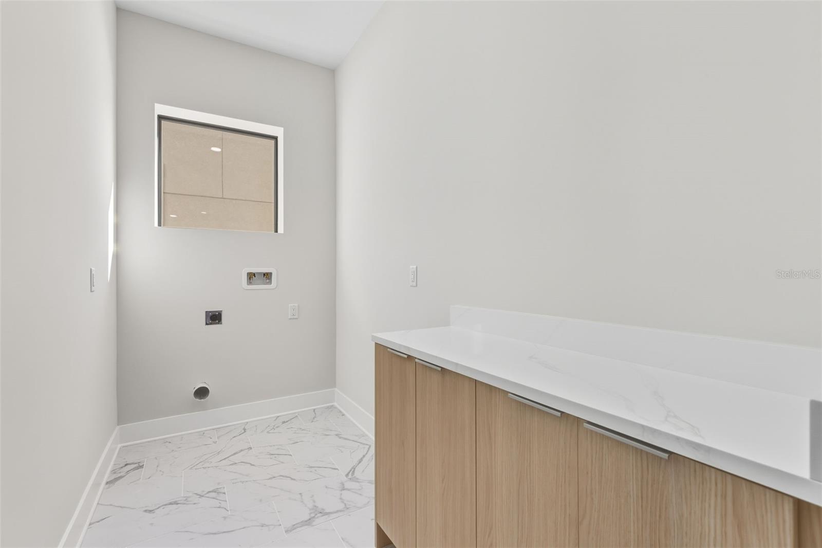 MAC DILL HEIGHTS - Residential