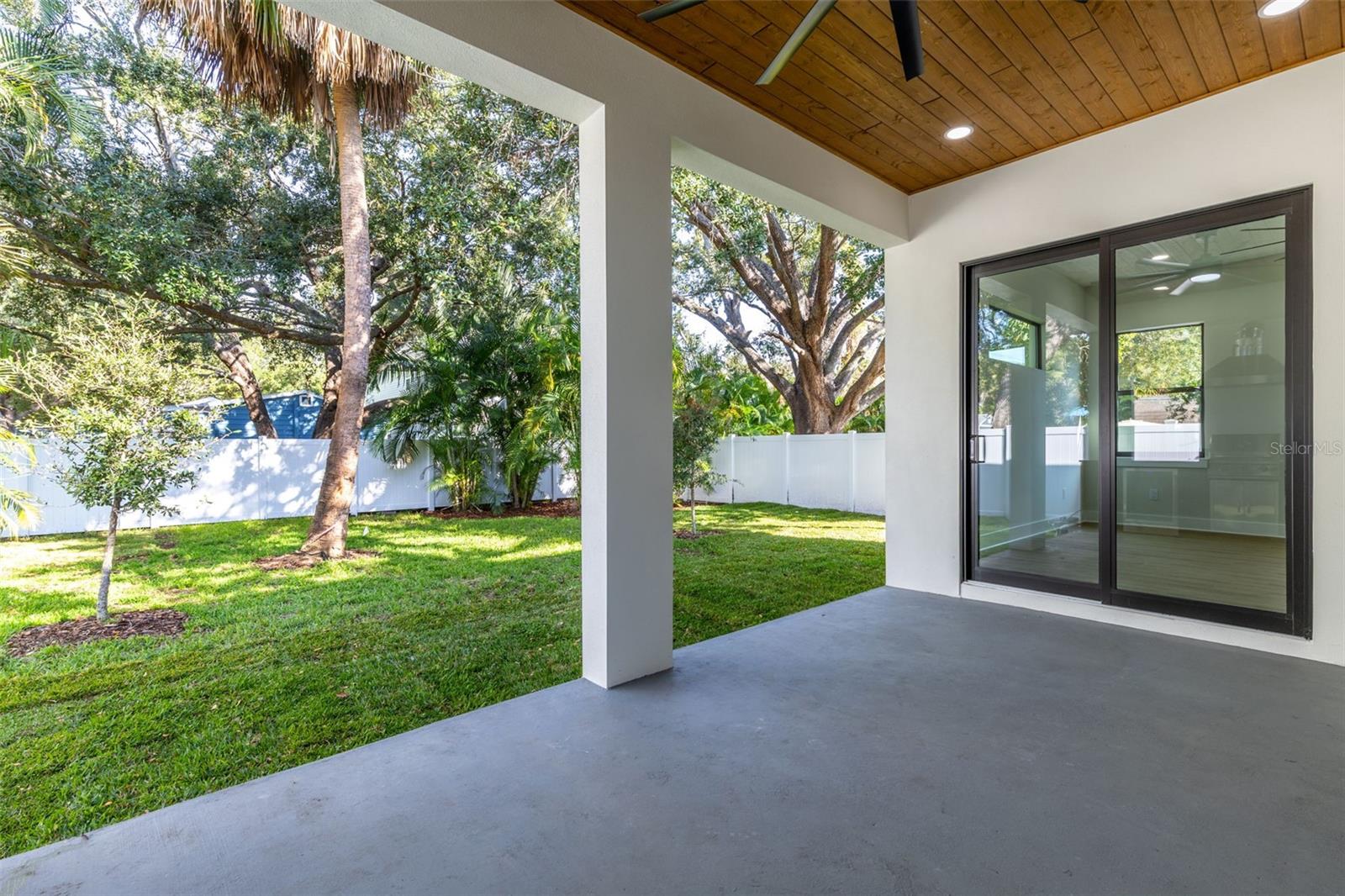 MAC DILL HEIGHTS - Residential