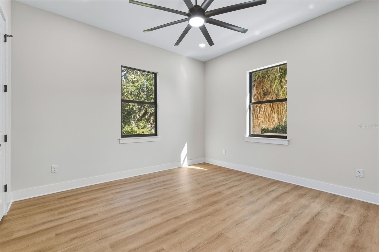 MAC DILL HEIGHTS - Residential