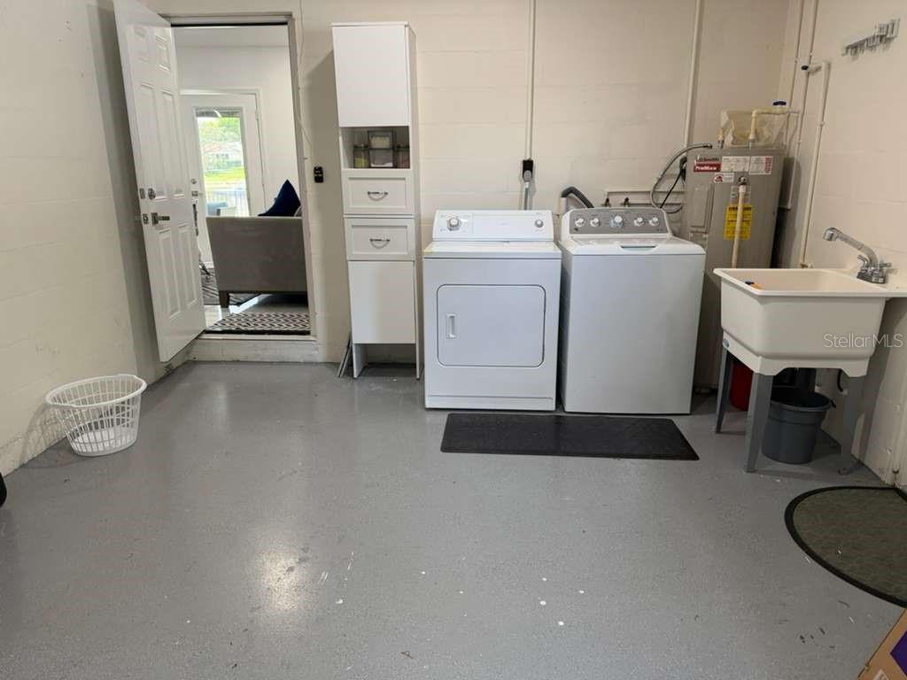 TAMPAS NORTH SIDE CNTRY CL - Residential