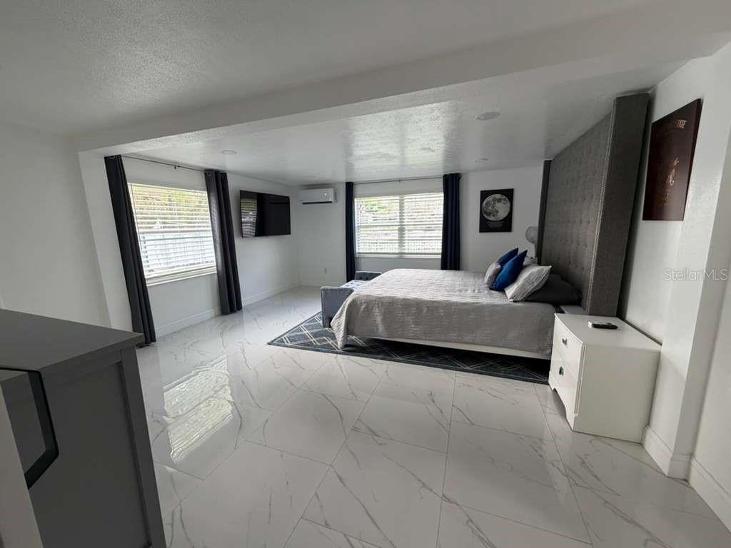 TAMPAS NORTH SIDE CNTRY CL - Residential