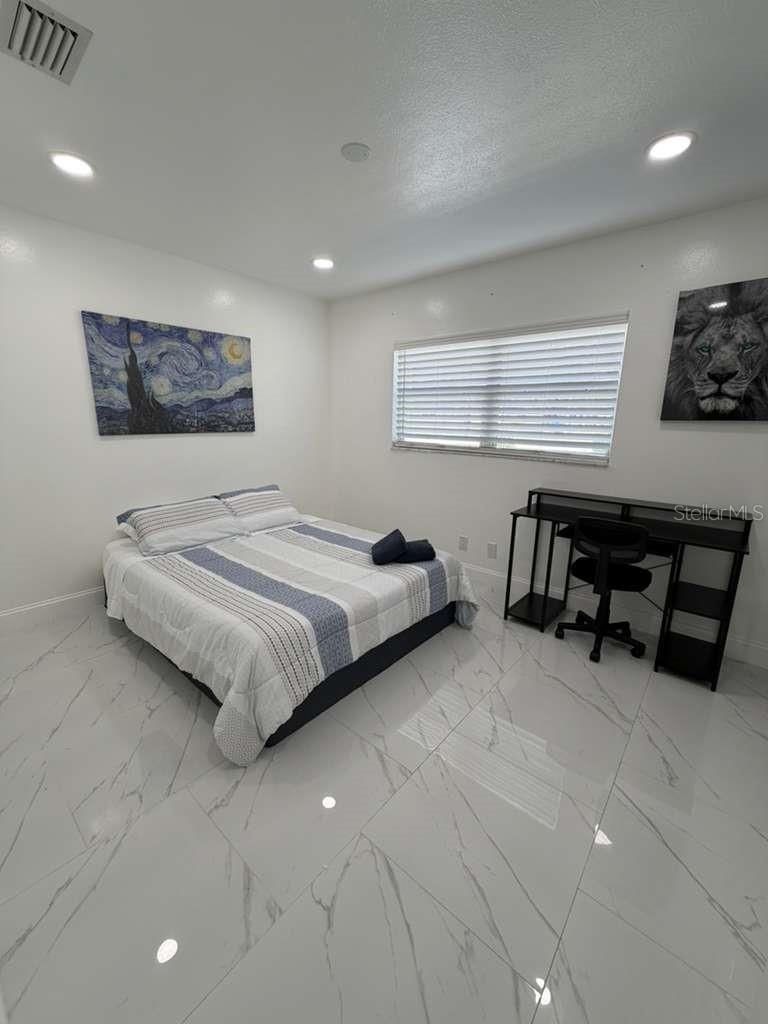 TAMPAS NORTH SIDE CNTRY CL - Residential