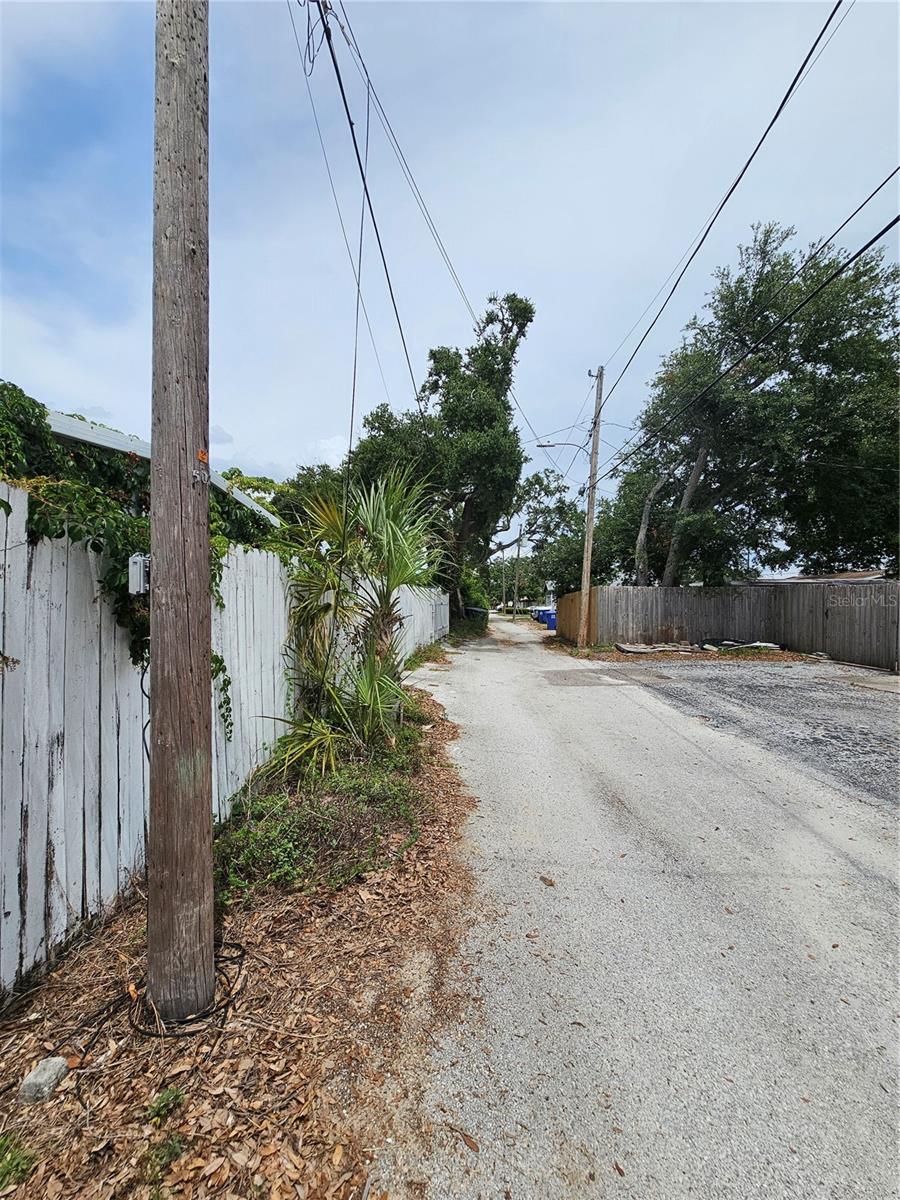 39TH AVENUE N