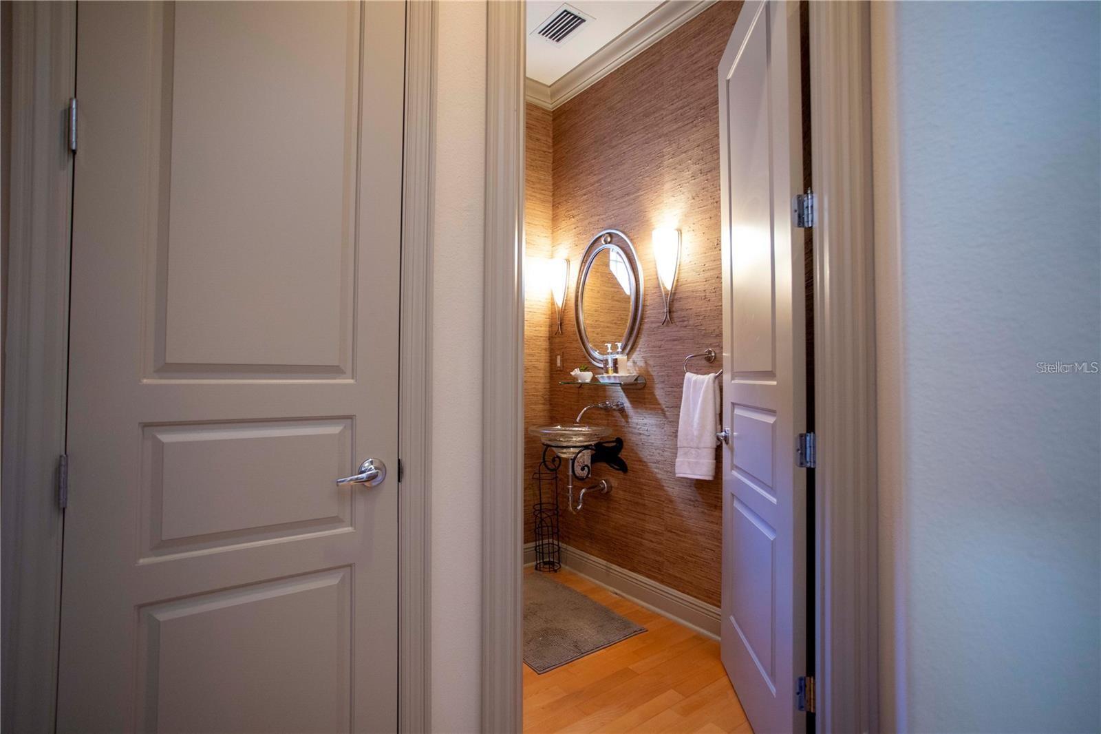 VIZCAYA PH 02 46/78 - Residential Lease